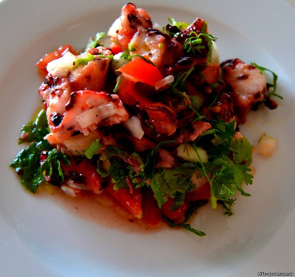 Салат из осьминога / Salada de polvo