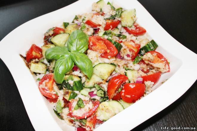 Panzanella - салат с хлебом и помидорами
