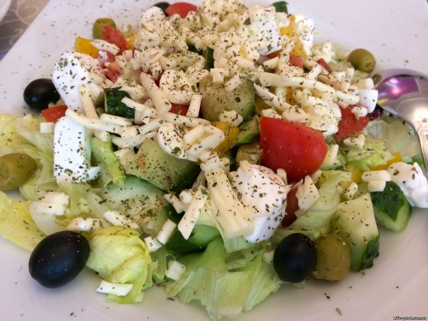 Новый греческий салат