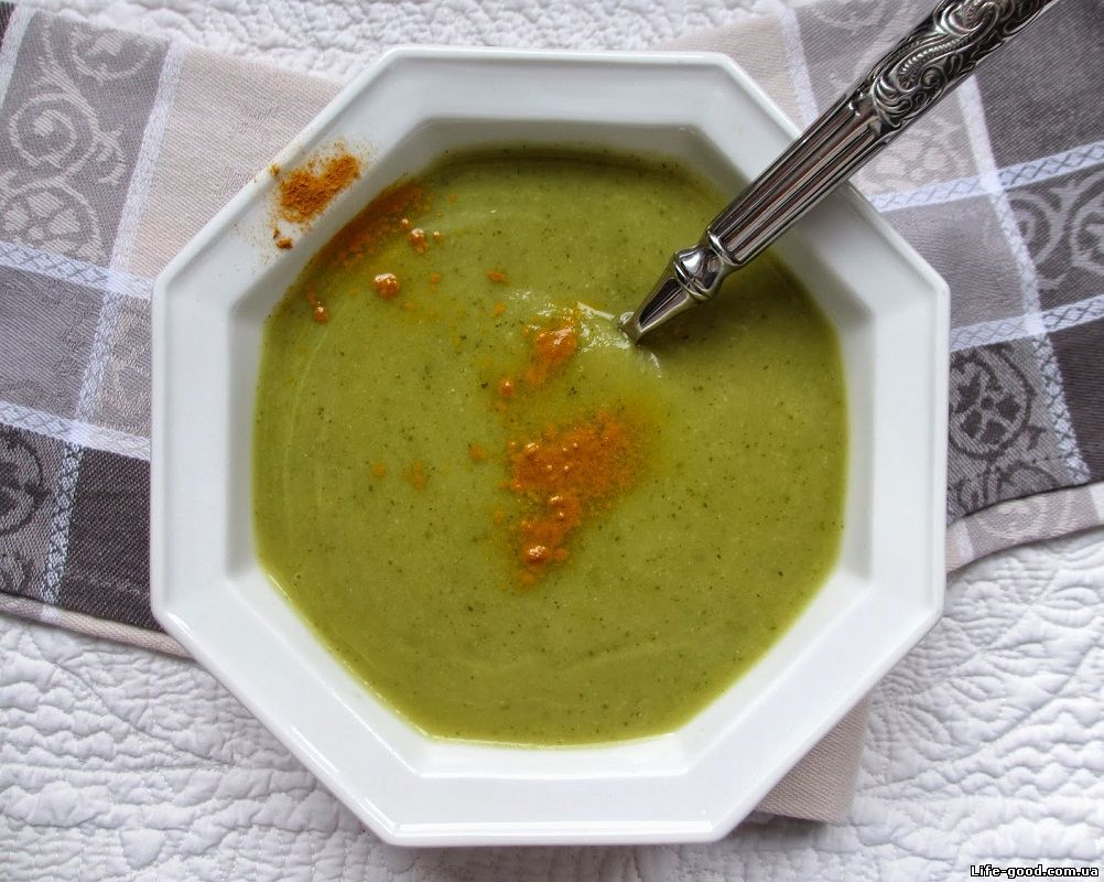Детокс-суп из зеленых овощей