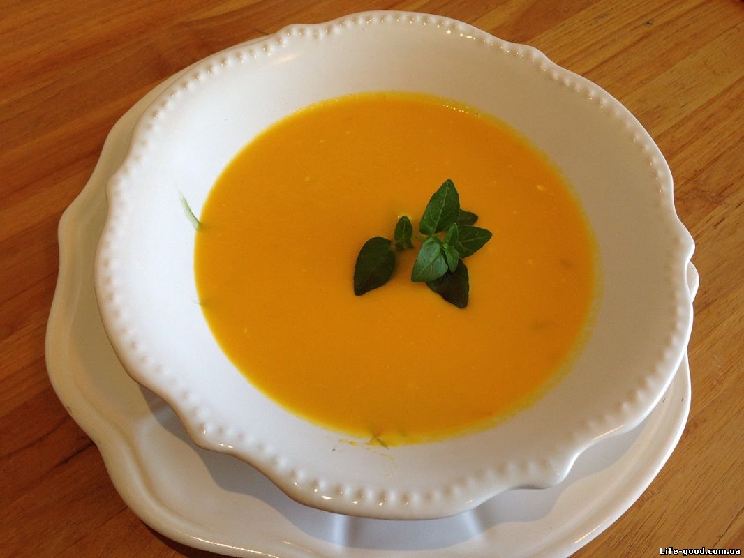 Морковно-луковый крем-суп с апельсиновым соком